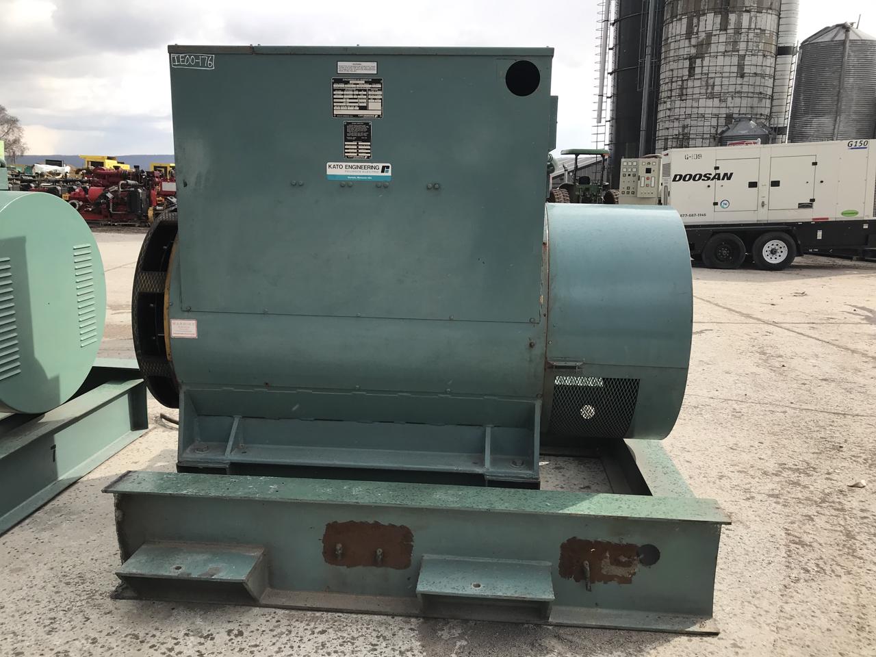 Kato Generator End, 1400 kW, 3 Phase, 6 Wire, Low Hours Takeoff of