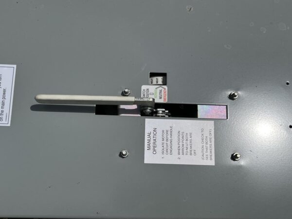 Eaton 400 Amp Transfer Switch, 120/240 volts, 1 Phase, 3 Wire, Type 3R Enclosure - Image 13
