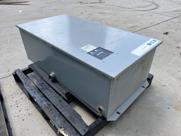 Eaton 400 Amp Transfer Switch, 120/240 volts, 1 Phase, 3 Wire, Type 3R Enclosure - Image 3
