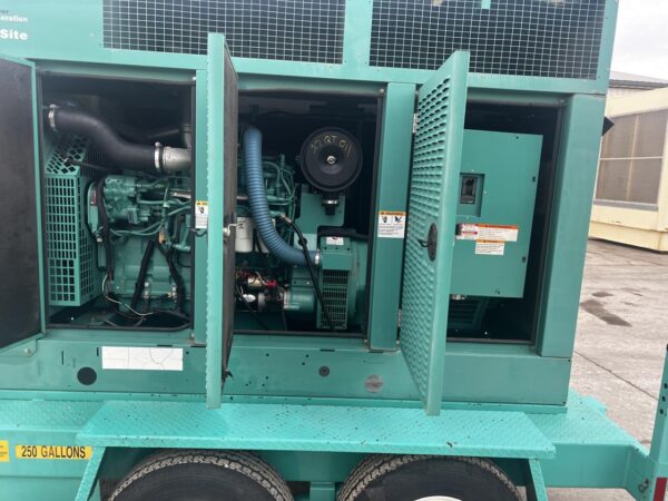 _150 kW Portable Onan/Cummins GenSet, with Voltage Selector Switch, 1337 Hours, Year - 2005, US EPA Tier 3 Pre Emission - Image 13