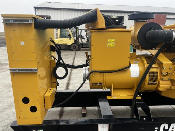 _300 kW CAT 3406C Generator, Open Skid, Year  - 2005, 381 Hours - Image 12