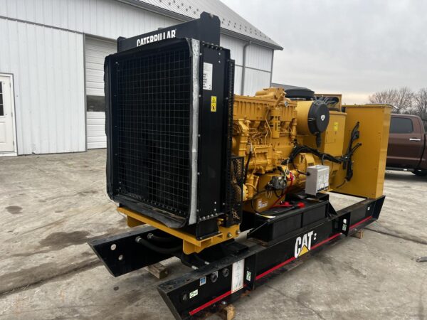 _300 kW CAT 3406C Generator, Open Skid, Year  - 2005, 381 Hours - Image 3