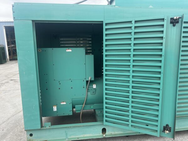 _500 kW Cummins/Onan Generator, with Enclosure, KTA 19 G4 Cummins Engine, Year - 2005, 534 Hours - Image 12