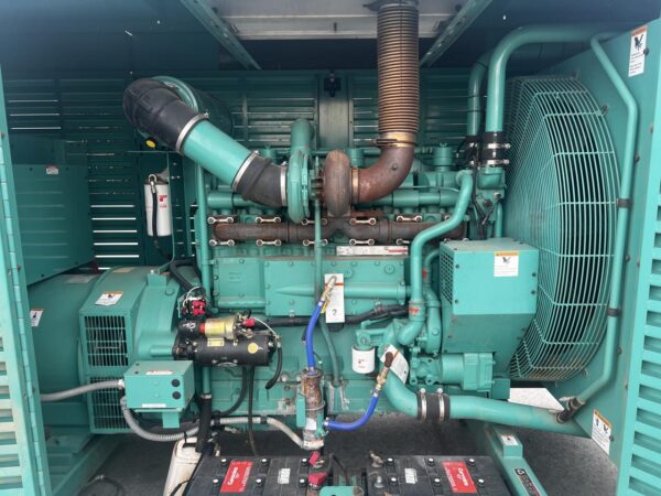 _500 kW Cummins/Onan Generator, with Enclosure, KTA 19 G4 Cummins Engine, Year - 2005, 534 Hours - Image 7