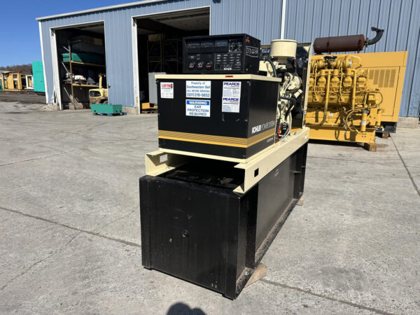 __33 kW Kohler Generator, with Base Fuel Tank, John Deere 4039 Engine, 977 Hours, Open Skid - Image 3