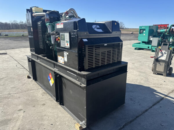 __60 kW Cummins/Onan QSB4.5 Diesel Gen Set, with Base Fuel Tank, Year - 2018, 280 Hours - Image 4