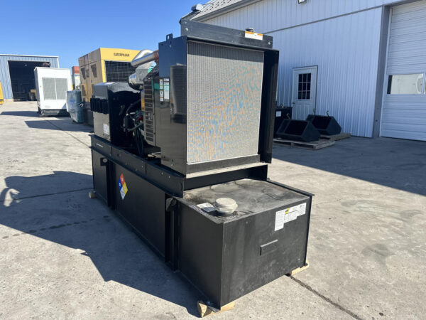__60 kW Cummins/Onan QSB4.5 Diesel Gen Set, with Base Fuel Tank, Year - 2018, 280 Hours - Image 7