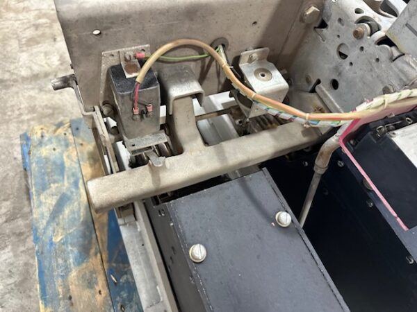 Motorized Electronic Breaker Westinghouse, 4000 Amp - Image 11