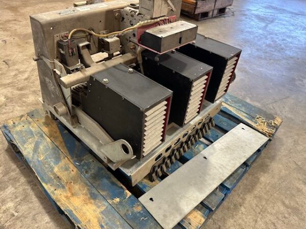 Motorized Electronic Breaker Westinghouse, 4000 Amp - Image 5