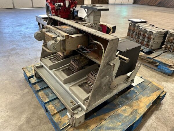 Motorized Electronic Breaker Westinghouse, 4000 Amp - Image 6