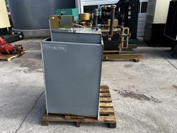 100 Gallon Day Tank with Spill Containment - Image 3