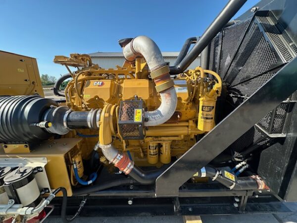 1000 kW C32 CAT Gen Set, Open Sid Model, Year - 2021, 35 Hours since new - Image 11