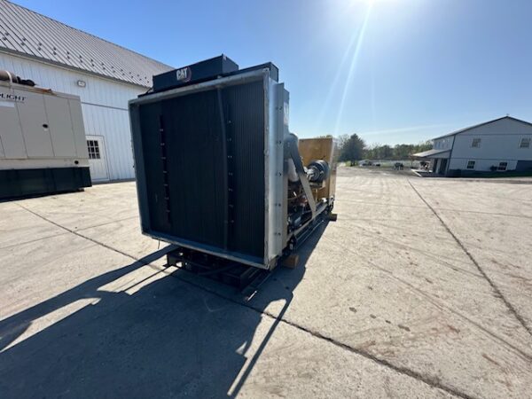 1000 kW C32 CAT Gen Set, Open Sid Model, Year - 2021, 35 Hours since new - Image 3