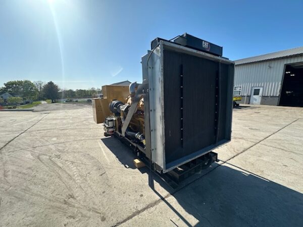 1000 kW C32 CAT Gen Set, Open Sid Model, Year - 2021, 35 Hours since new - Image 4