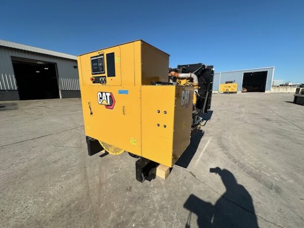 1000 kW C32 CAT Gen Set, Open Sid Model, Year - 2021, 35 Hours since new - Image 6
