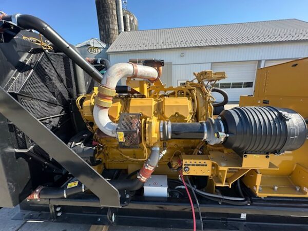 1000 kW C32 CAT Gen Set, Open Sid Model, Year - 2021, 35 Hours since new - Image 9