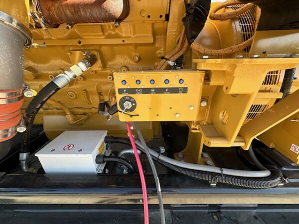 1000 kW C32 CAT Gen Set, Open Sid Model, Year - 2021, 35 Hours since new - Image 10