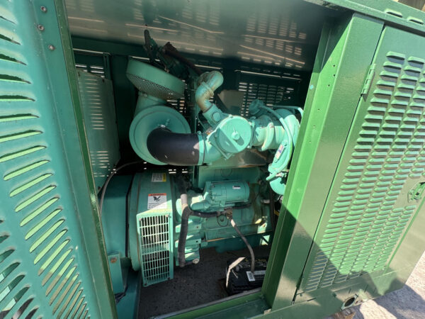 _125 kW Cummins/Onan Gen Set, with Enclosure, 8.3 Propane Gas Engine, Year - 1999, 771 Hours, Liquid Propane - Image 16