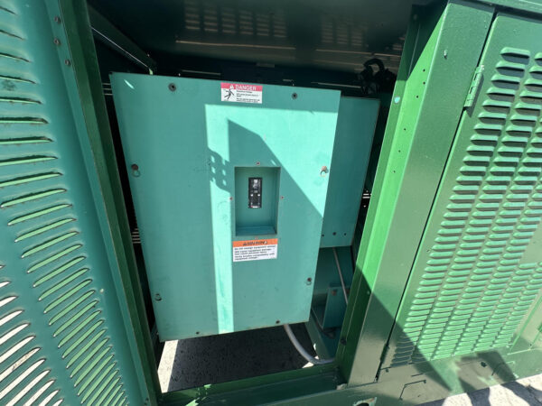_125 kW Cummins/Onan Gen Set, with Enclosure, 8.3 Propane Gas Engine, Year - 1999, 771 Hours, Liquid Propane - Image 17