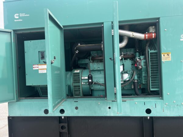 _125 kW Cummins/Onan Generator, with Sound Attenuated Enclosure and Base Fuel Tank, QSL9 Cummins Engine, Year - 2006, 419 Hours, US EPA Tier 3 Pre Emission Engine - Image 11