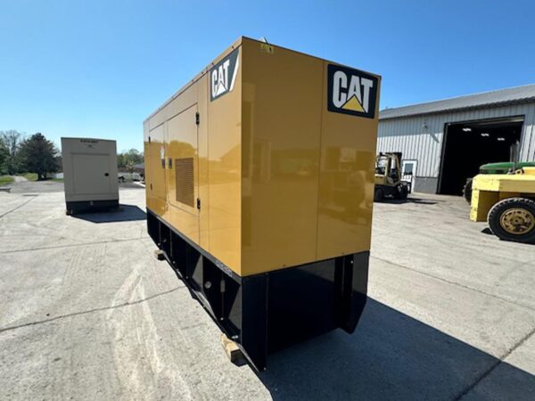 _175 kW Caterpillar Gen Set, with Sound Attenuated Enclosure and Base Fuel Tank C7.1 Engine, Year - 2018, 1535 Hours, US EPA Tier 3 Pre Emission Engine - Image 7