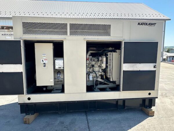 _180 kW Katolight Generator,with Sound Enclosure and Base Fuel Tank, 6.8 Liter John Deere Engine, Year - 2007, 705 Hours, US EPA Tier 3 Pre Emission Engine - Image 7
