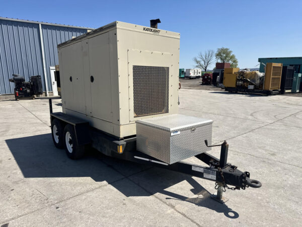 _200 kW Katolight Portable Generator, With Enclosure and Base Fuel Tank, 6.8 Liter John Deere Engine, 180 Hours, Year - 2005, US EPA Tier 2 Pre Emissions - Image 5
