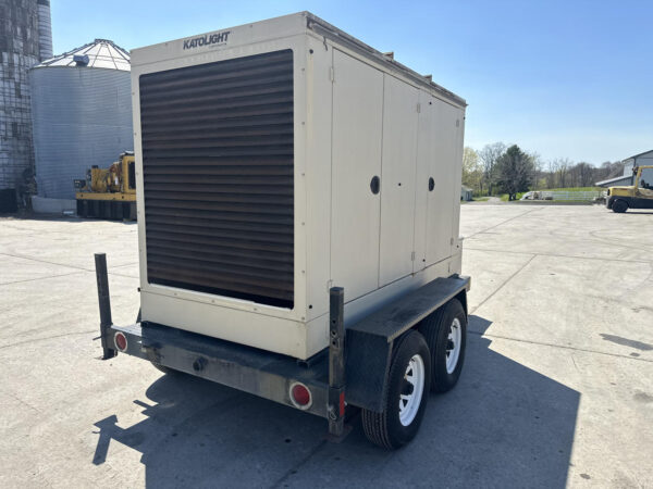 _200 kW Katolight Portable Generator, With Enclosure and Base Fuel Tank, 6.8 Liter John Deere Engine, 180 Hours, Year - 2005, US EPA Tier 2 Pre Emissions - Image 7