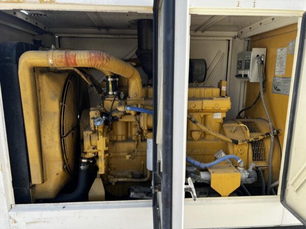 _250 kW Caterpillar Gen Set, With Enclosure and Base Fuel Tank,3306 CAT Engine, Year - 1995, 1529 Hours - Image 8