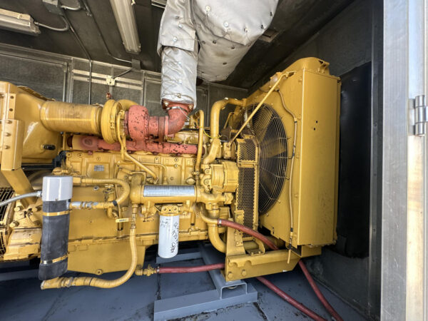 _300 kW 3406 CAT GenSet with Sound Attenuated Enclosure and Base Fuel Tank, Year - 1998 - Image 9