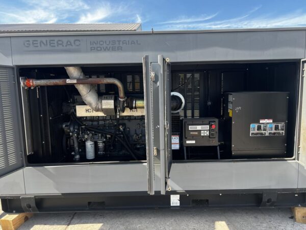 _350 kW Generac Generator, Iveco Engine, Year - 2011, 165 Hours, US EPA Tier 3 Pre Emission Engine - Image 13