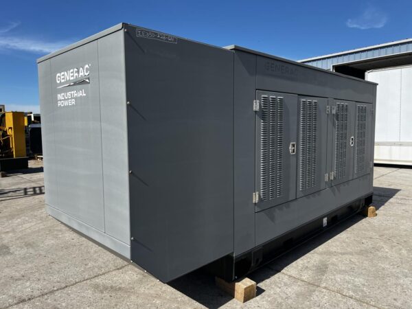 _350 kW Generac Generator, Iveco Engine, Year - 2011, 165 Hours, US EPA Tier 3 Pre Emission Engine - Image 3