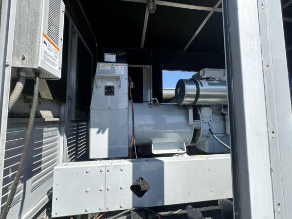 _375 kW Spectrum/Kohler Generator, with Sound Attenuated Enclosure and Base Fuel Tank, 14 Liter S60 Detroit Diesel Engine, Year - 2001 - Image 9