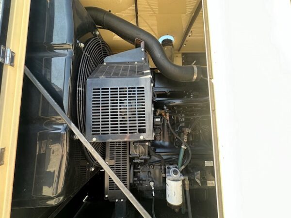 _405 kW Kohler Generator, with Enclosure and Base Fuel Tank, 14 Liter Series 60 Detroit Diesel Engine, Year - 2008, 189 Hours, US EPA Tier 3 Pre Emission Engine - Image 12