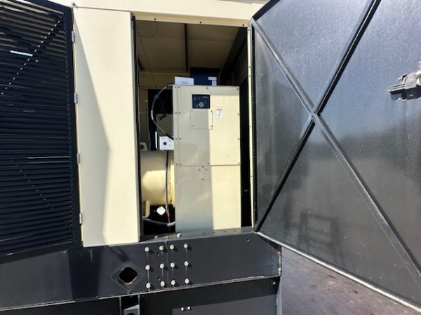 _405 kW Kohler Generator, with Enclosure and Base Fuel Tank, 14 Liter Series 60 Detroit Diesel Engine, Year - 2008, 189 Hours, US EPA Tier 3 Pre Emission Engine - Image 15