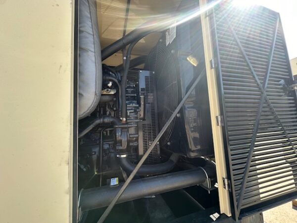 _405 kW Kohler Generator, with Enclosure and Base Fuel Tank, 14 Liter Series 60 Detroit Diesel Engine, Year - 2008, 189 Hours, US EPA Tier 3 Pre Emission Engine - Image 9