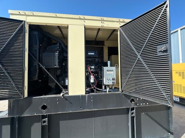_405 kW Kohler Generator, with Enclosure and Base Fuel Tank, 14 Liter Series 60 Detroit Diesel Engine, Year - 2008, 189 Hours, US EPA Tier 3 Pre Emission Engine - Image 10