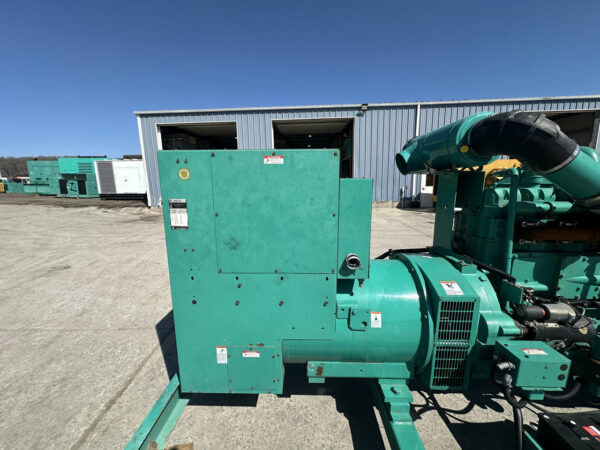 _450 kW Open Skid Cummins/Onan Generator, with KTA 19G3 Cummins Engine, Year - 2000, 786 Hours - Image 14