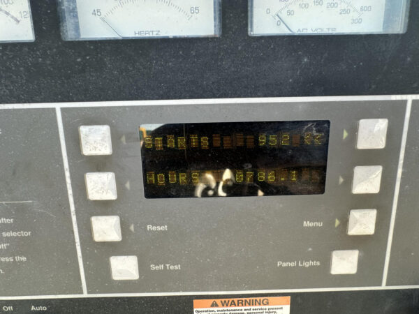 _450 kW Open Skid Cummins/Onan Generator, with KTA 19G3 Cummins Engine, Year - 2000, 786 Hours - Image 17