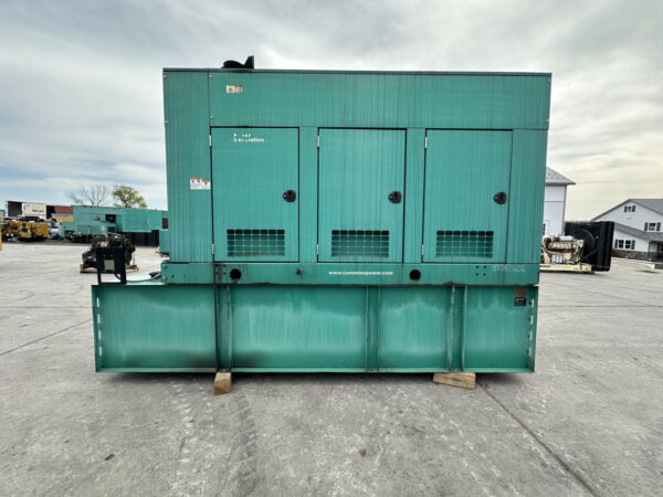 _500 kW Cummins/Onan Gen Set, with Enclosure and Base Fuel Tank, Year - 2008, 59 Hours, US EPA Tier 2 Pre Emissions