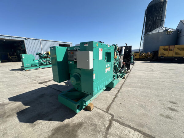_750 kW Cummins/Onan Gen Set, QSK23 Cummins Engine, Year - 2012, 169 Hours, US EPA Tier 2 Pre Emission - Image 3