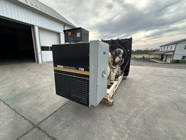 _750 kW Kohler Generator, Series 2000 MTU DDet Engine, Year - 2001, 886 Hours, Open Skid - Image 3