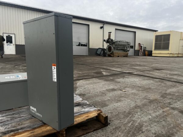 Kohler Service Entrance Rated Automatic Transfer Switch, 200 Amp, 1 Phase, 240 Volt, Year - 2016, Nema 3 Enclosure - Image 3