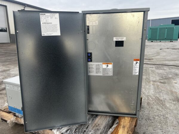 Kohler Service Entrance Rated Automatic Transfer Switch, 200 Amp, 1 Phase, 240 Volt, Year - 2016, Nema 3 Enclosure - Image 5
