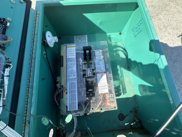 Automatic Transfer Switch, 225 Amp, with Outdoor Nema 3 Enclosure - Image 12