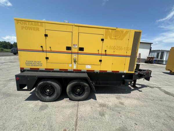 _240 KVA Doosan Portable, Rental Grade Generator, with Selector Switch 6.7 Cummins Engine, Year - 2012, 4294 Hours - Image 4