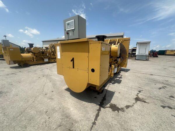 1250 kW Caterpillar 3512 DITA Gen Set, 970 Hours, Open skid with Radiator - Image 4