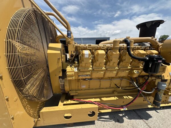 1250 kW Caterpillar 3512 DITA Gen Set, 979 Hours, Open Skid with Radiator - Image 11