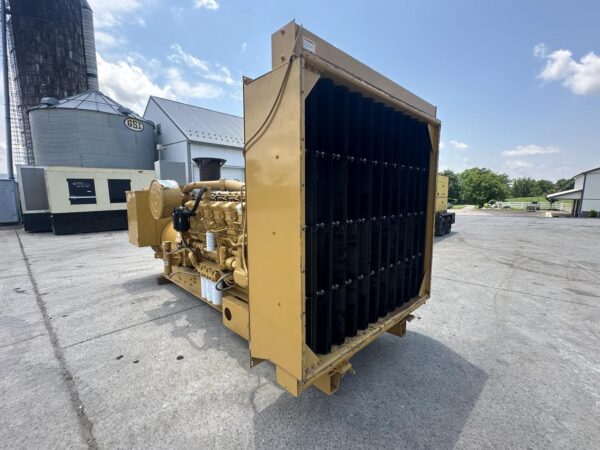1250 kW Caterpillar 3512 DITA Gen Set, 979 Hours, Open Skid with Radiator - Image 4