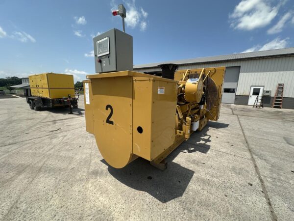 1250 kW Caterpillar 3512 DITA Gen Set, 979 Hours, Open Skid with Radiator - Image 6